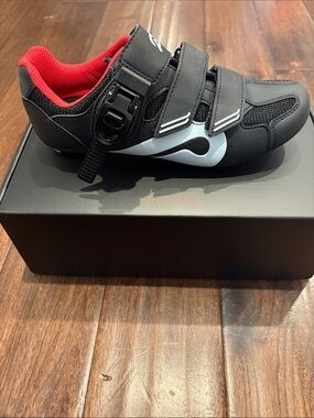 Peloton Black and White Road Cycling Shoe